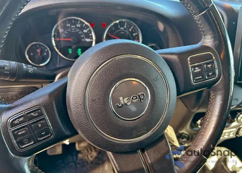 2016 Jeep Wrangler Unlimited Rubicon из США, поврежденный, VIN 1C4BJWFG9GL235583